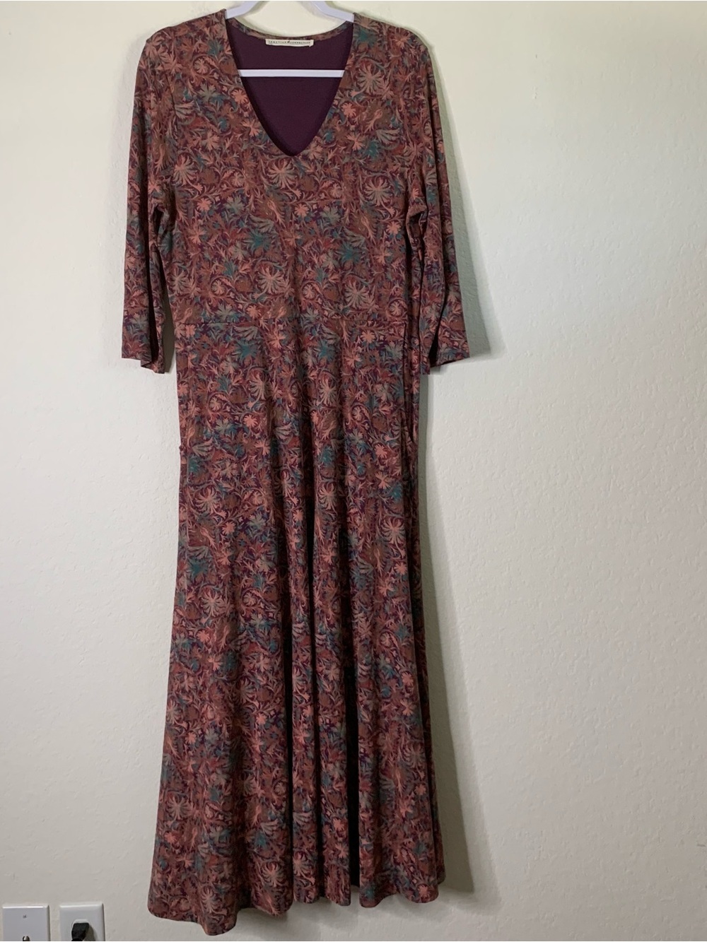 Peruvian connection womens purple green winter vine v neck long sleeve maxi L
